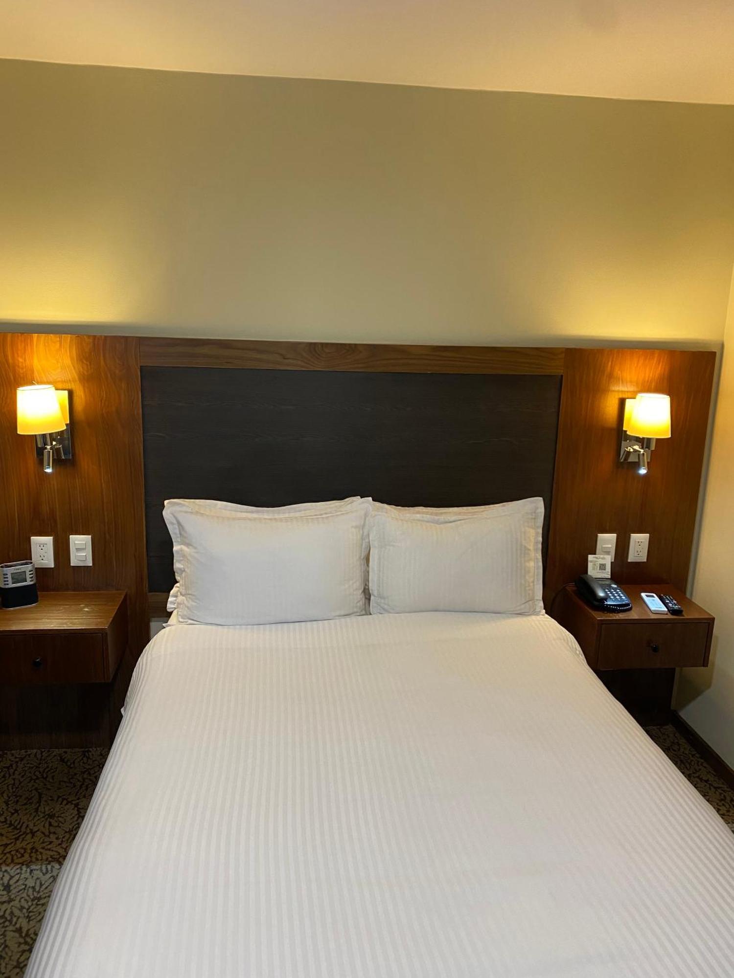 Wyndham Garden Reforma Hotel 4*