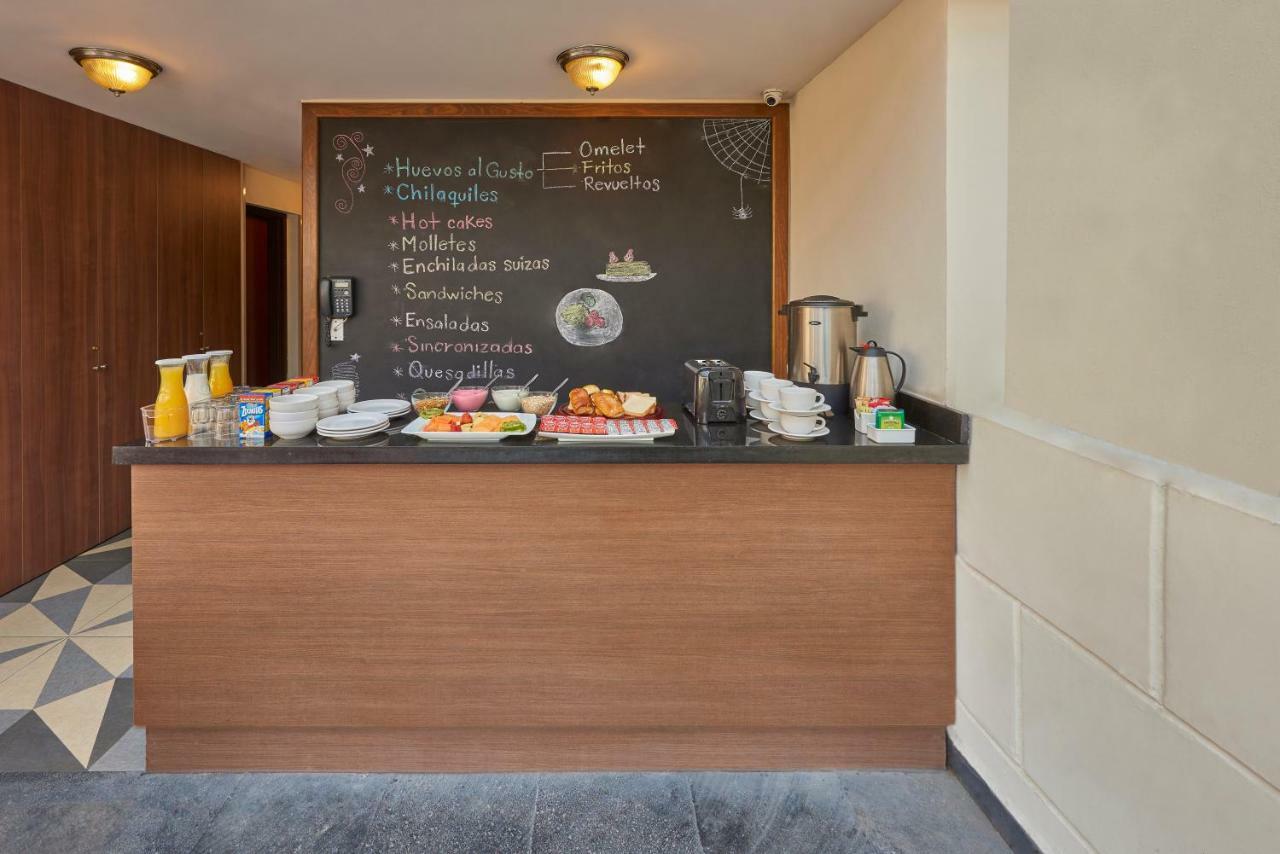 Hotel Wyndham Garden Reforma 4*
